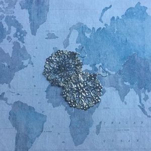 Handmade earrings - silver round dangling design